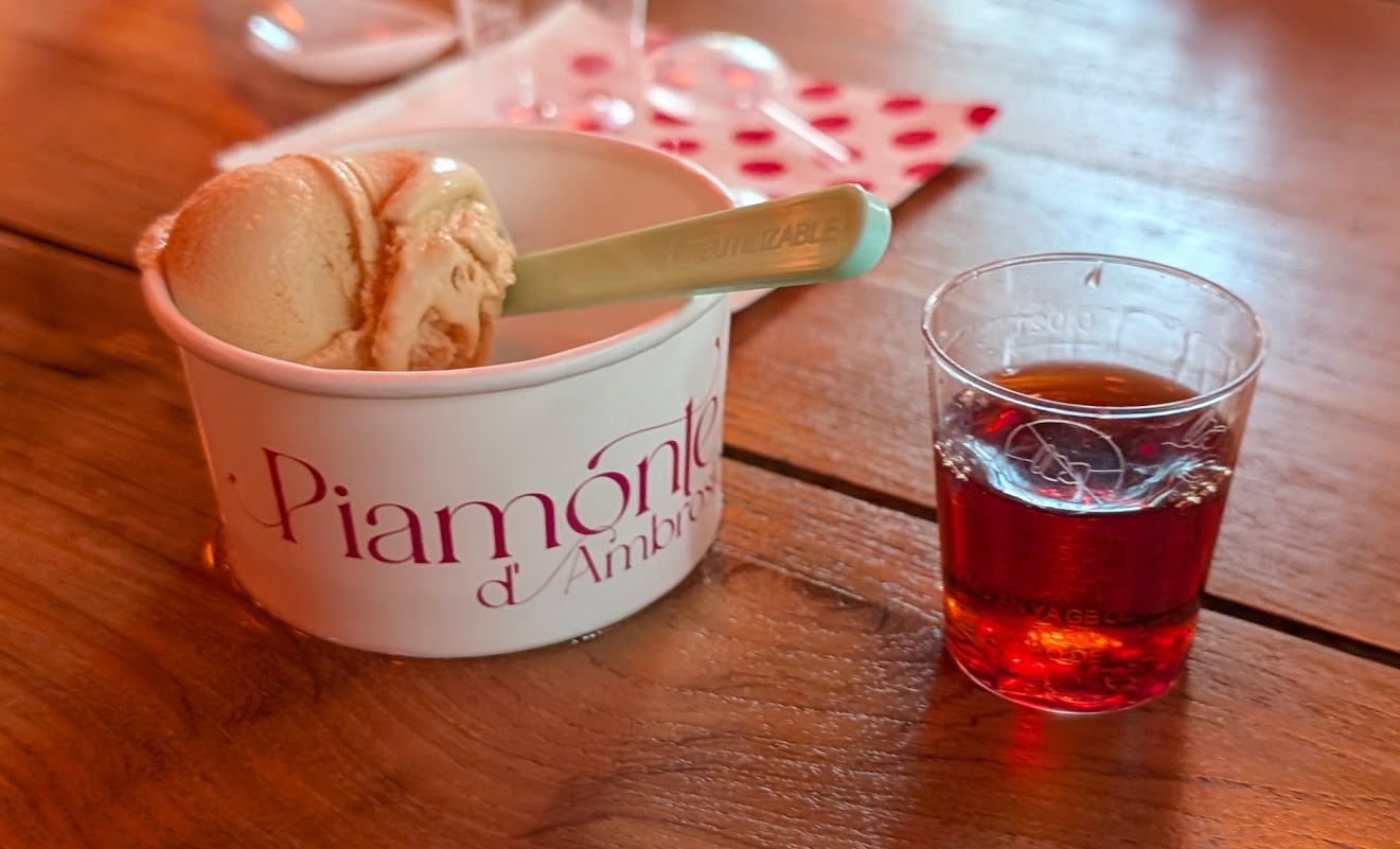 PRESENTACIÓN DE HELADOS ARTESANOS IL PIAMONTE, MARIDADOS CON VINOS Y VINAGRES
